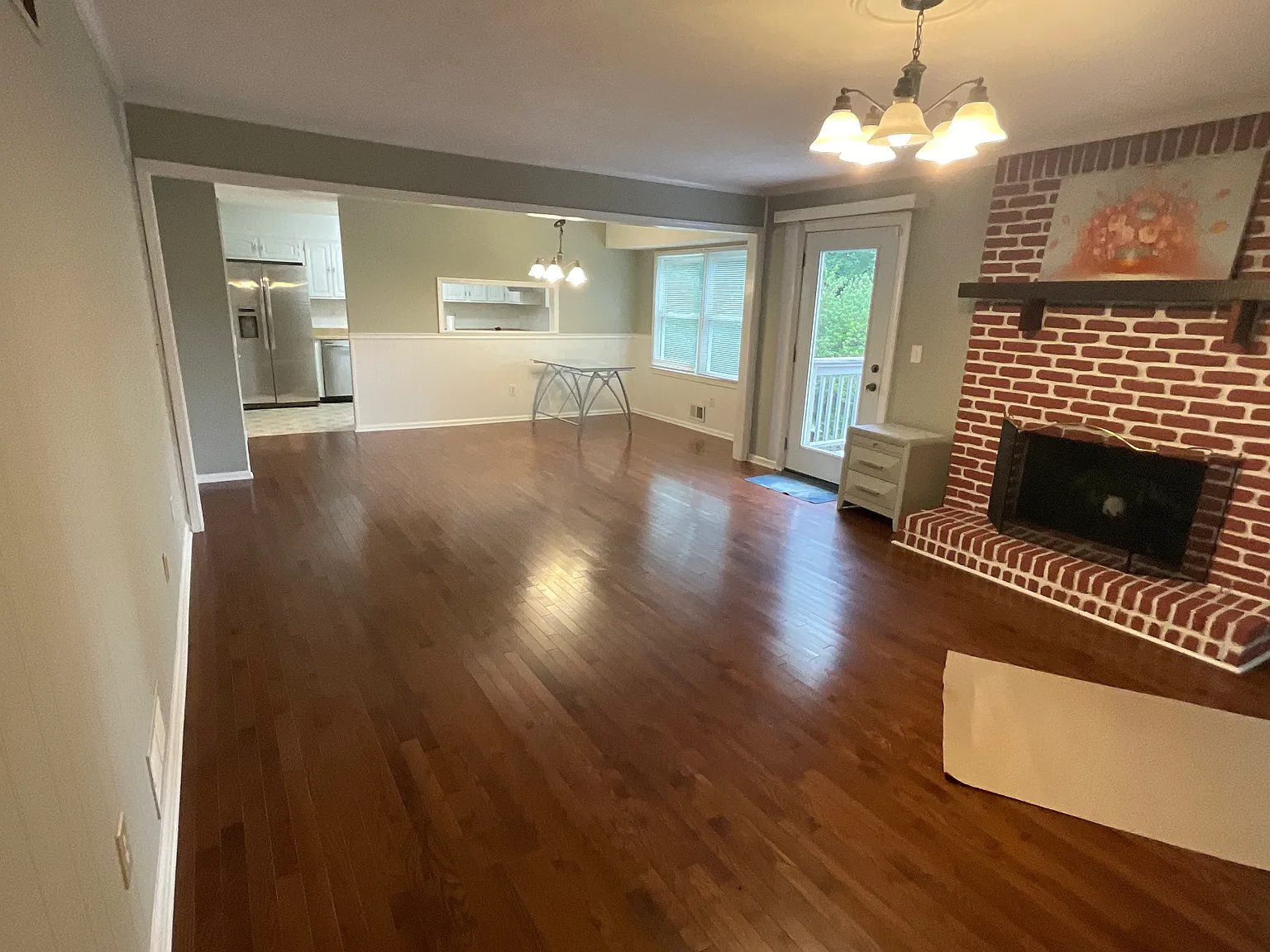 4 bed, 2868 sqft, $3,350 — Photo 3