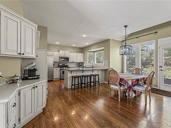 5th image of 5330 W 159th Ter