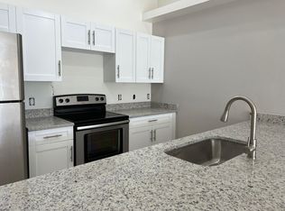1002 SE 9th Ct, Cape Coral, FL 33990