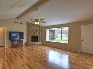 2816 Pickett Dr, League City, TX 77573