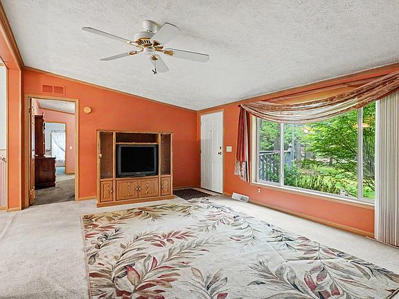 4th image of 6954 N Magruder Rd