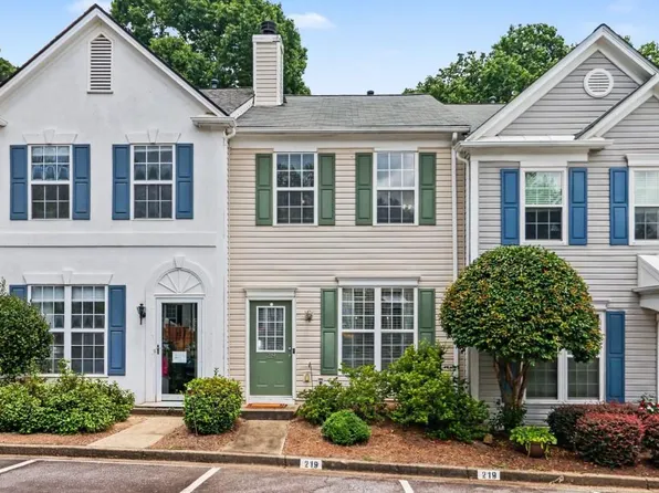219 Buckland Dr, Alpharetta, GA 30022