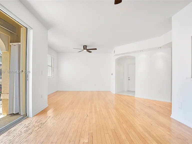 8912 W Flagler St #212 — Photo 6