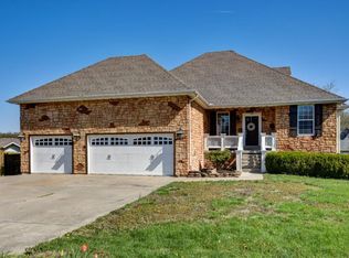 521 E Cottage Pl, Republic, MO 65738