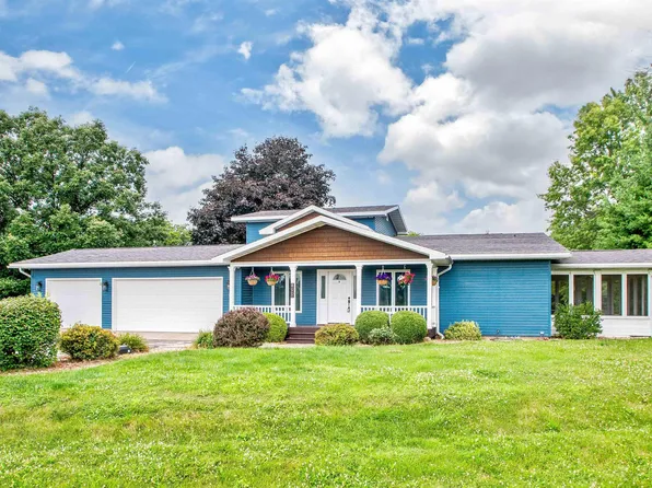 499 Goodsill Dr, East Galesburg, IL 61430