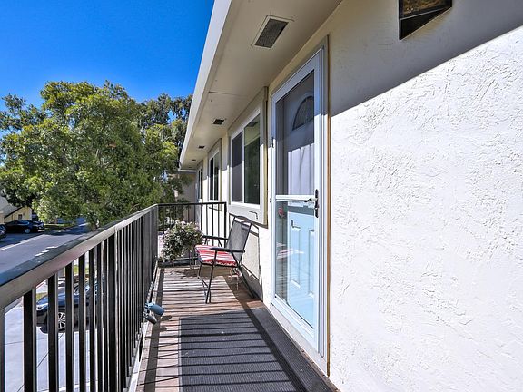 3rd image of 2326 Saidel Dr APT 4