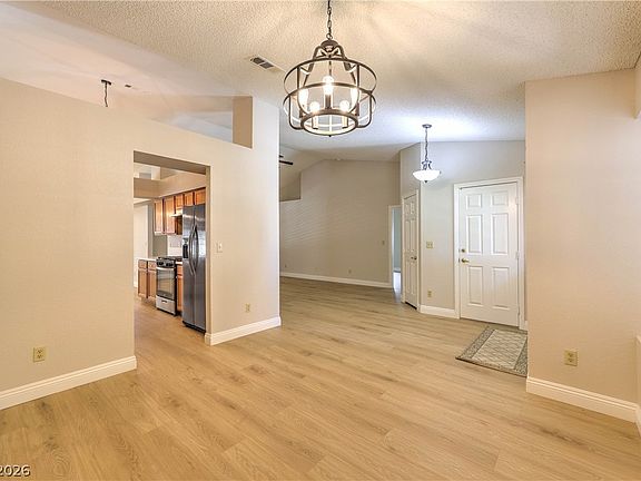 5th image of 5605 Bay Shore Cir