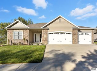 2008 N 174th St, Omaha, NE 68116