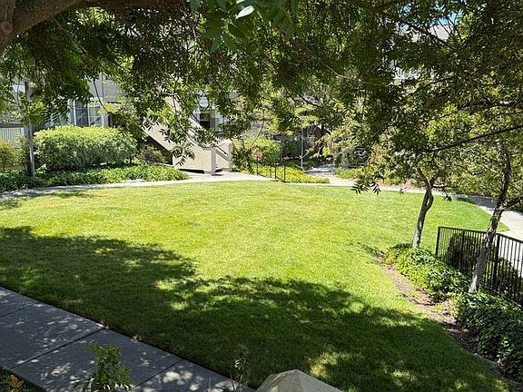 4th image of 5939 Eastman Lake Dr #5939