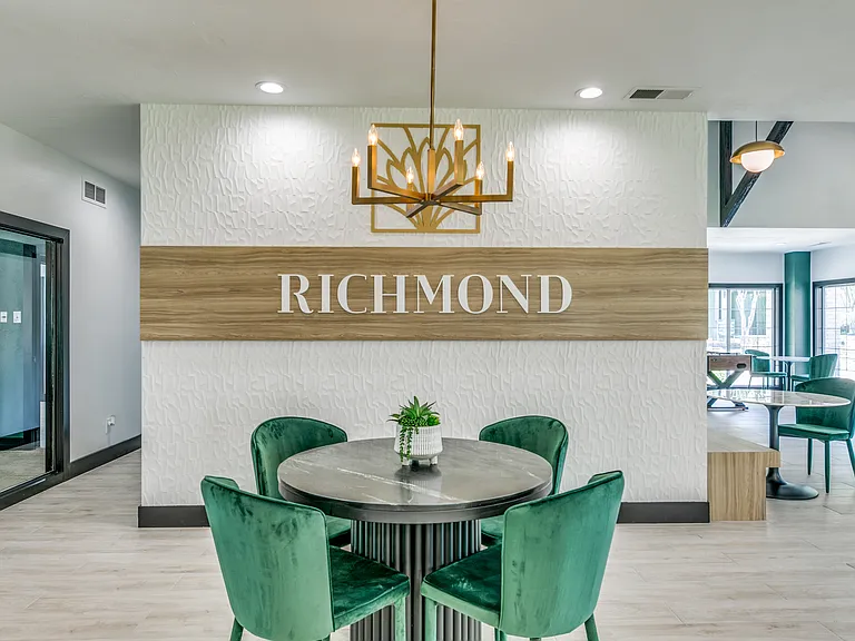 Richmond Apartments — Photo 24
