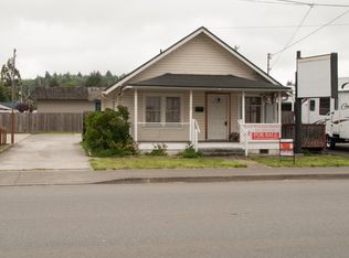965 S 1st St, Coos Bay, OR 97420