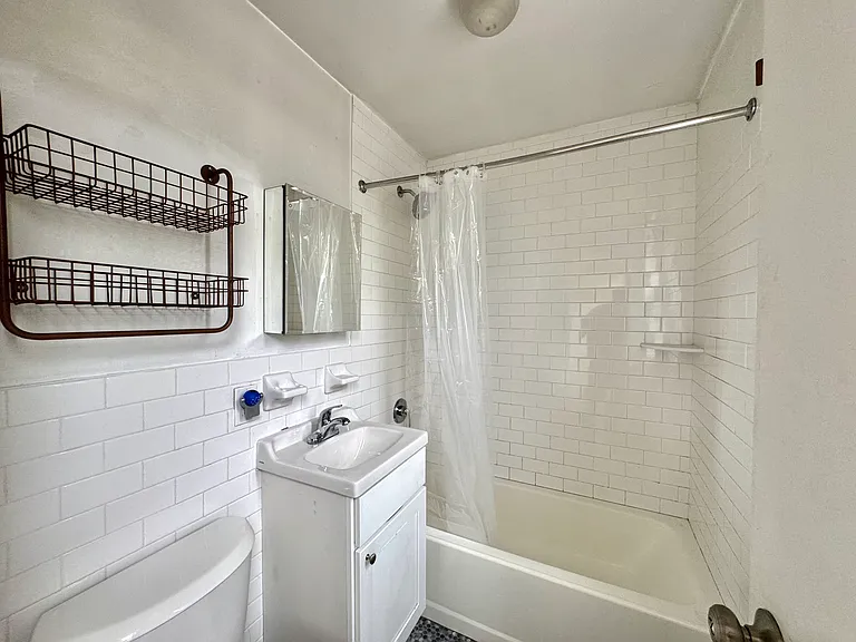 62 W Bridge St #3 — Photo 7