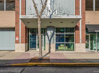 100 W 5th St APT 605, Royal Oak, MI 48067