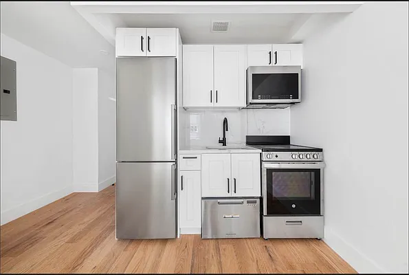 Rented by Corcoran | media 5