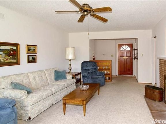 5th image of 1006 Eureka Ave