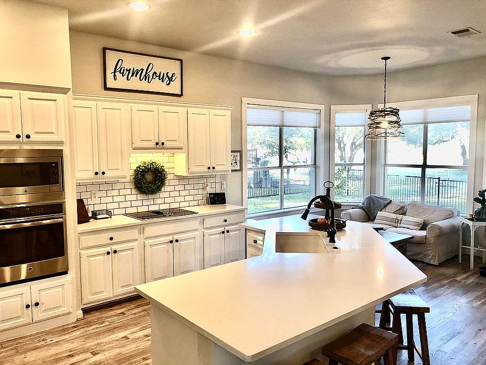 1st image of 29715 Fairway Bluff Dr
