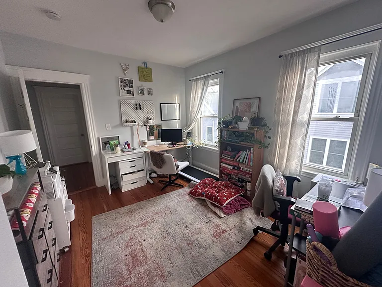 Adams St — Photo 3
