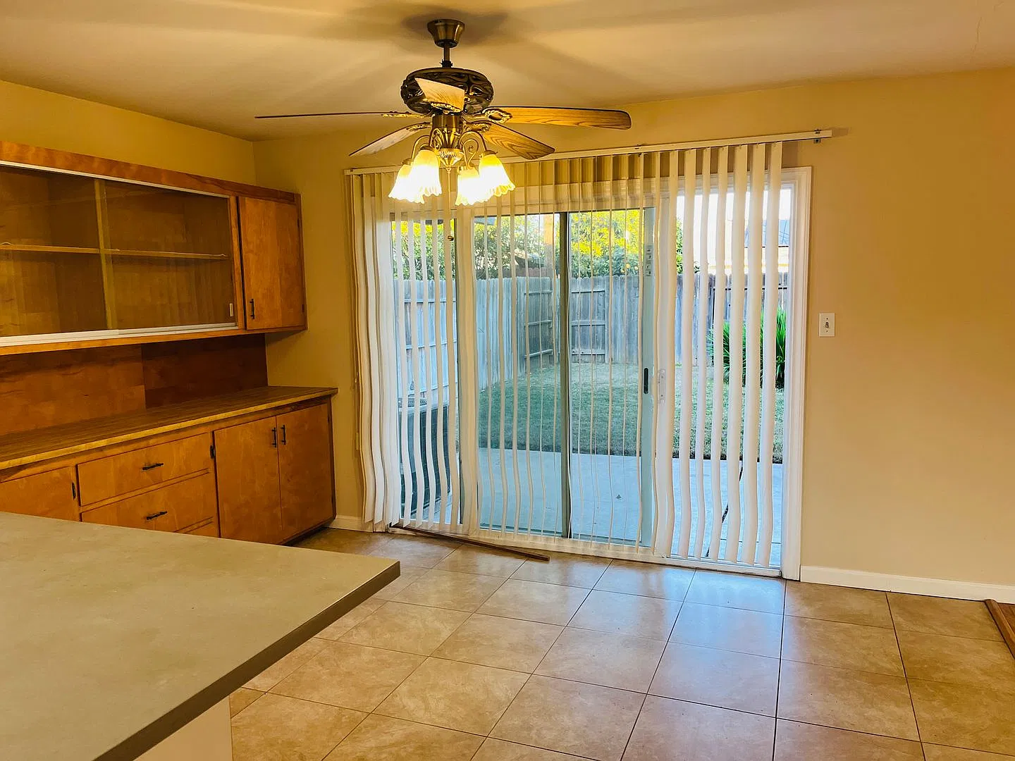 Cute Home in Established Neighborhood — Photo 4