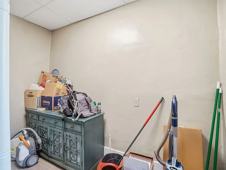 2661 Bellevue Ave — Photo 19