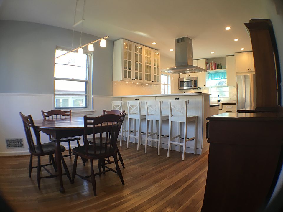 Dining Room & Kitchen