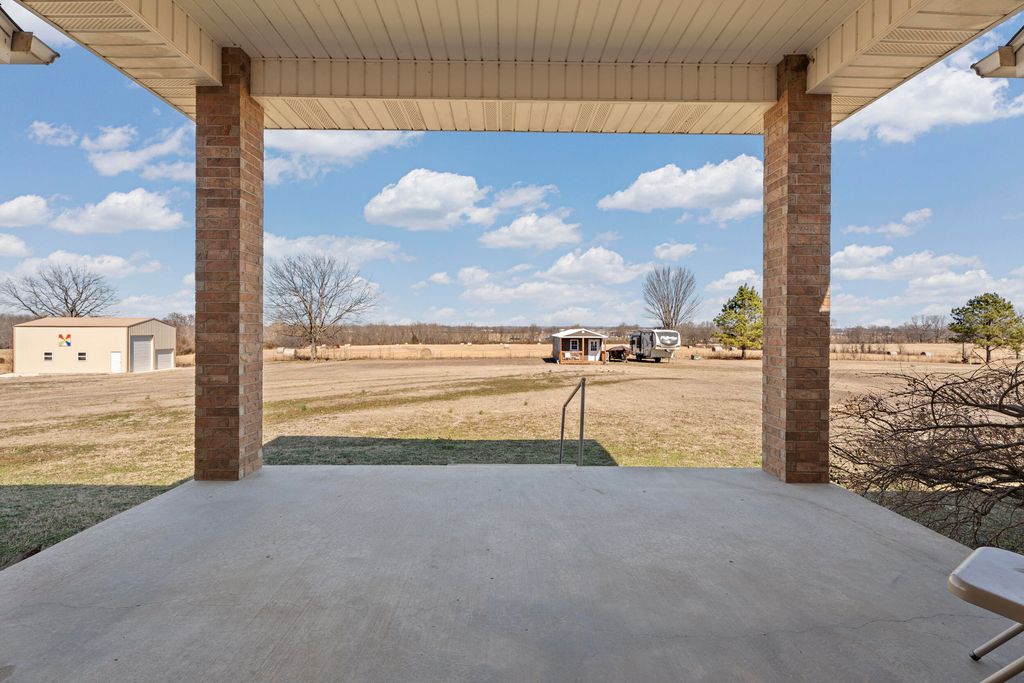 63940 E 297th Ln, Grove, OK - View 5