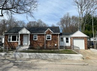 25 Ada St, Providence, RI 02909