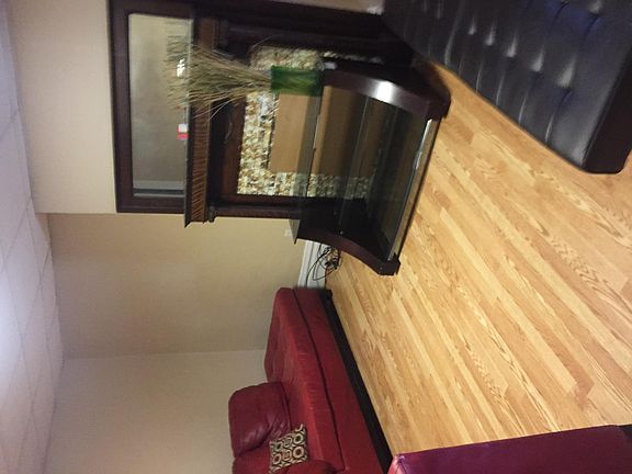 4th image of 704 Willey St #B
