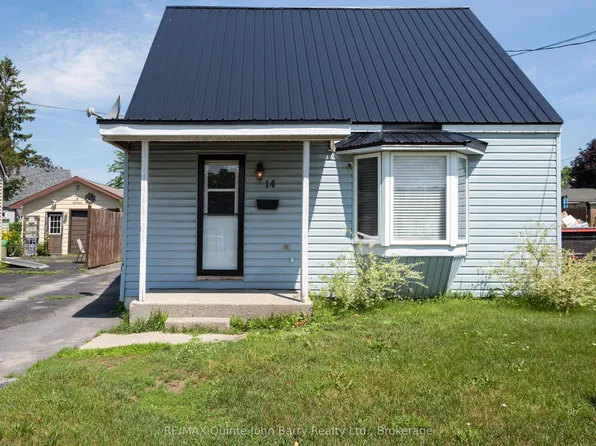 14 Harriet St, Quinte West, ON K8V 4L4