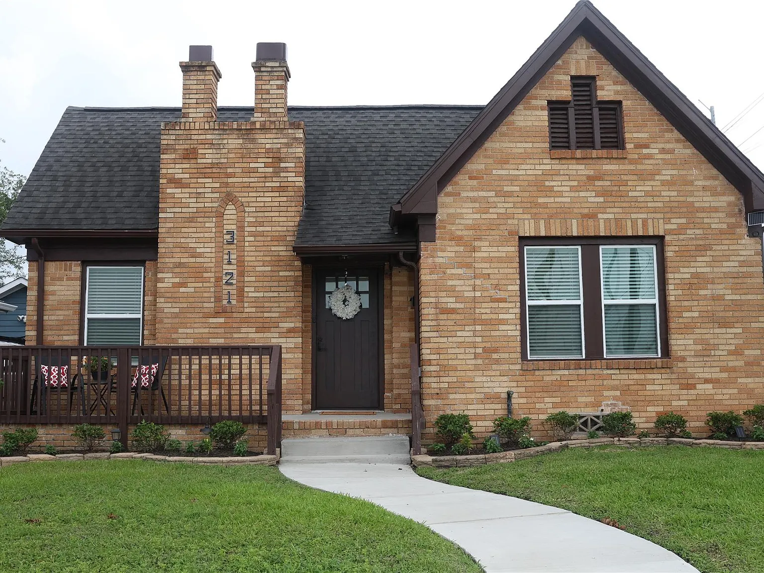 2 bed, 2.0 bath, 1234 sqft, $2,375 — Photo 1