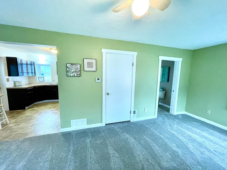 4450 Cynthia Dr — Photo 16