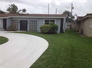 2221 Utopia Dr, Miramar, FL 33023