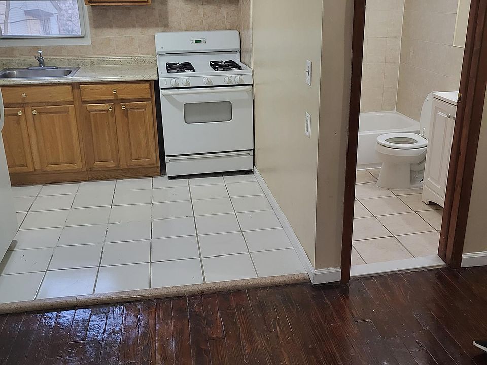 1st image of 9 Covert Ave Floor 2