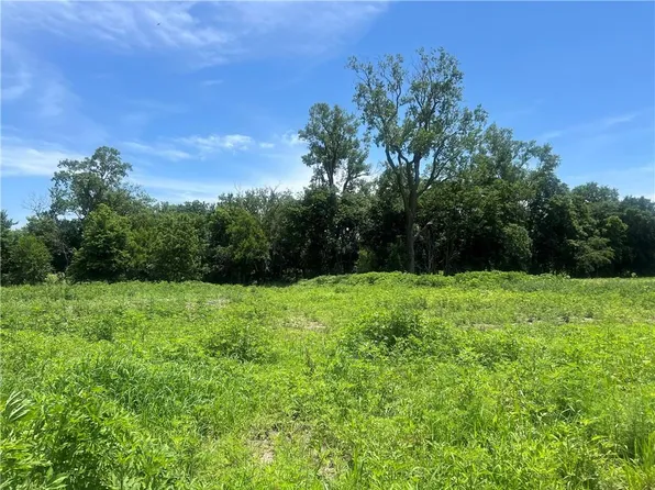 4 Hope Ln, Odessa, MO 64076