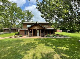 5272 Hillsboro Rd, Farmington, MO 63640