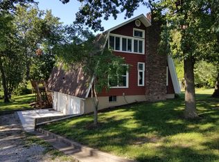 1017 NE 250th, Knob Noster, MO 65336