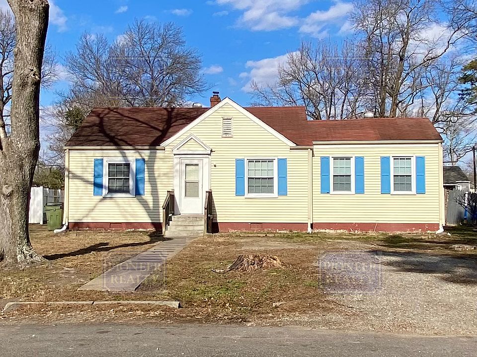 1st image of 102 Brenton St