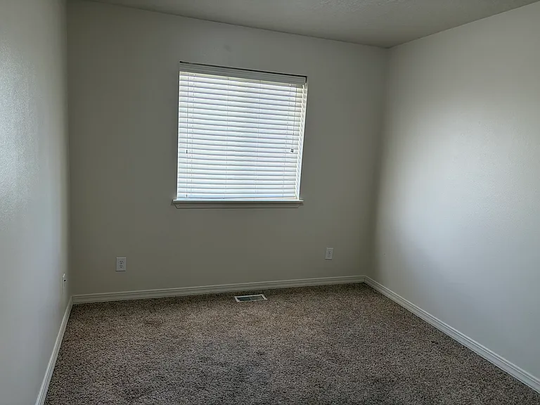 1178 McKinley Ave #A — Photo 10