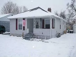 1668 Hopkins Ave photo 1