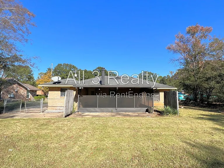 561 Dunbarton Rd — Photo 37