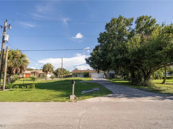 2420 2nd Ave SE, Naples, FL 34117