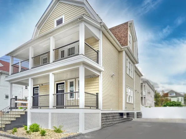 33 Hamilton St, Medford, MA 02155