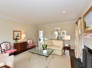 1140 Longmeadow Ln, Lake Forest, IL