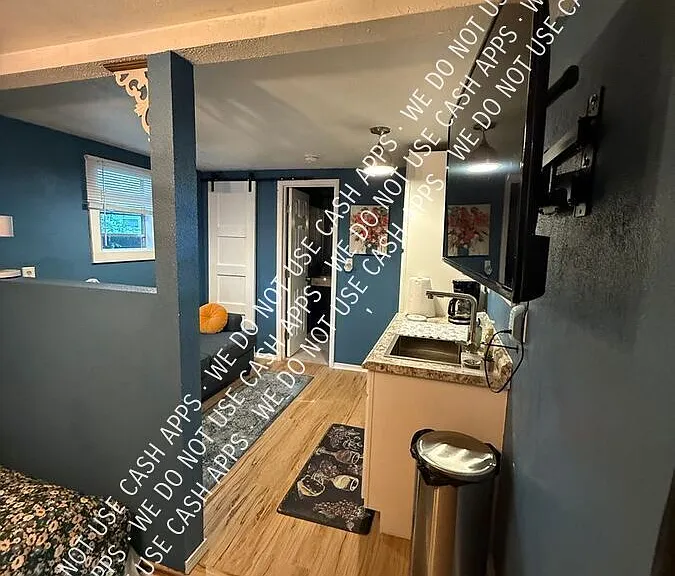 803 Markus Ave #B — Photo 8