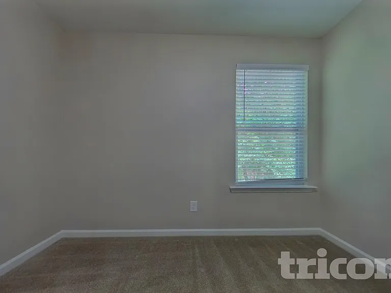 250 Harvest Glen Ln — Photo 11