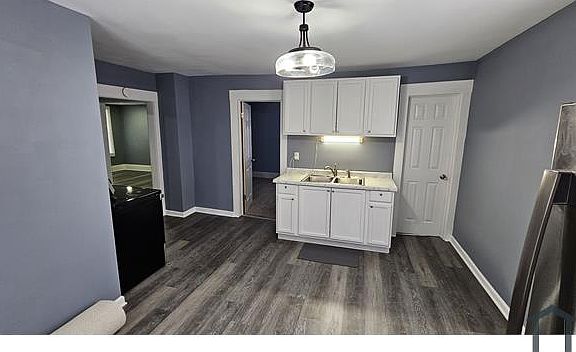 3rd image of 1089 E 66th St #Up