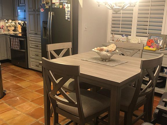 2nd image of 2423 Bayshore Blvd #304