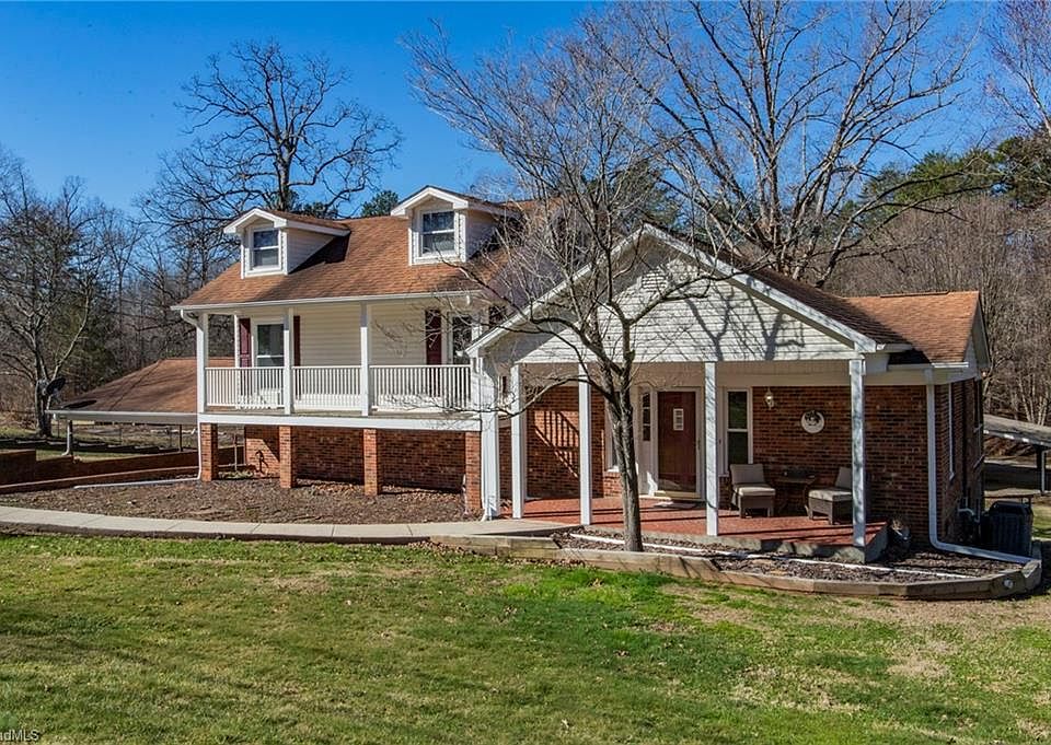 1st image of 122 Timberwood Dr