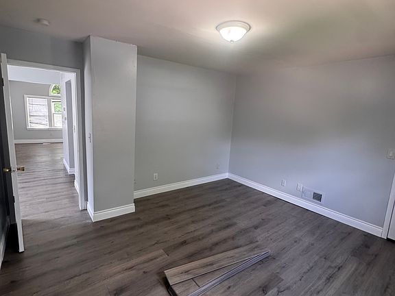 2nd image of 4205 Hipp St APT 2