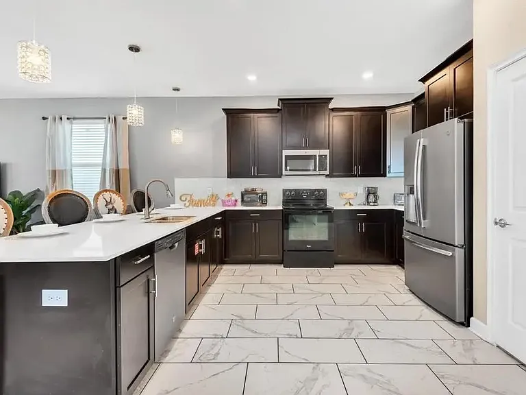 1529 Flange Dr — Photo 3