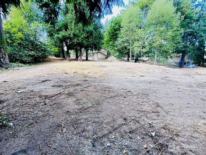 3rd image of 28434 Military Road S
